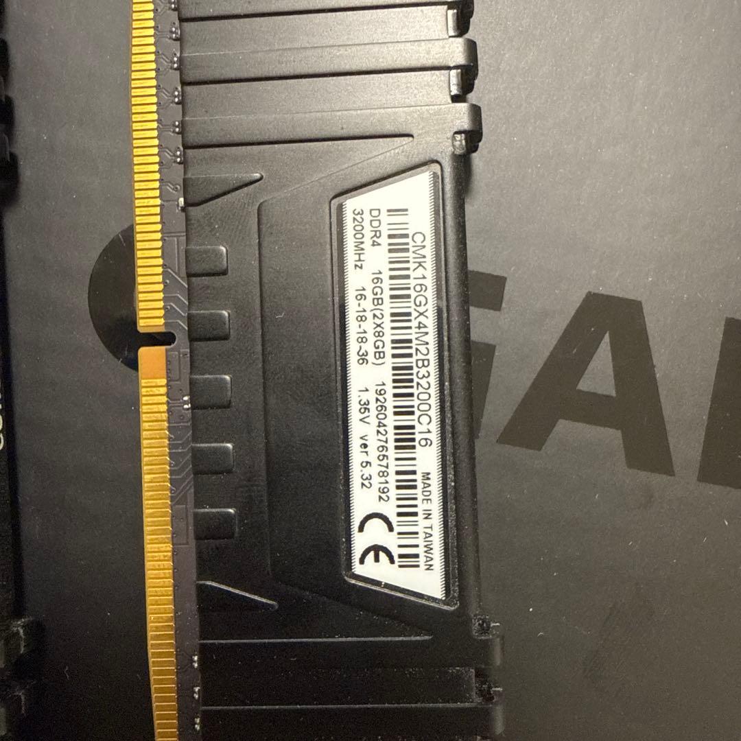 Corsair DDR4 3200 16GB(8GB×2)