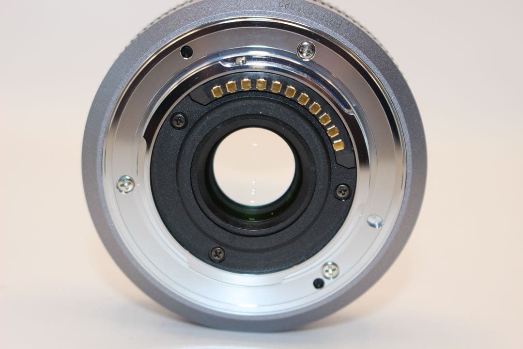 ★プロテクター、フード付★ LUMIX 20mm 単焦点レンズ　H-H020