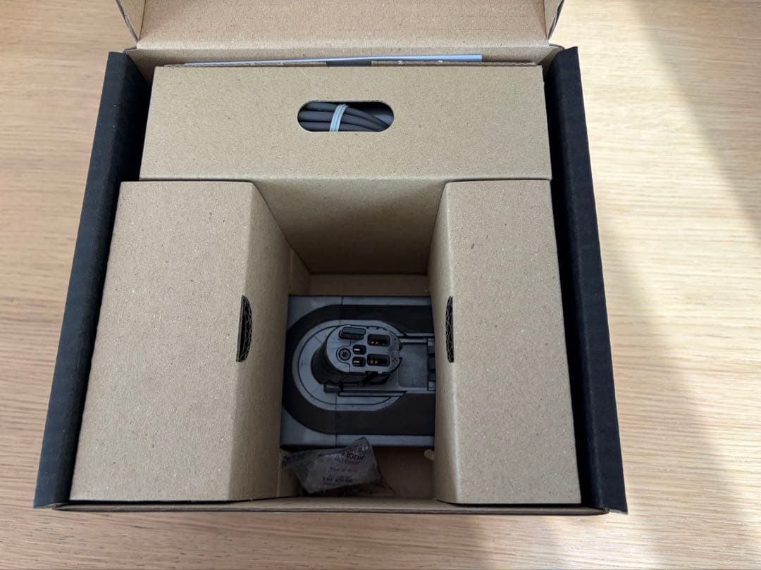 Dyson Digital Slim SV18 バッテリー及び充電器