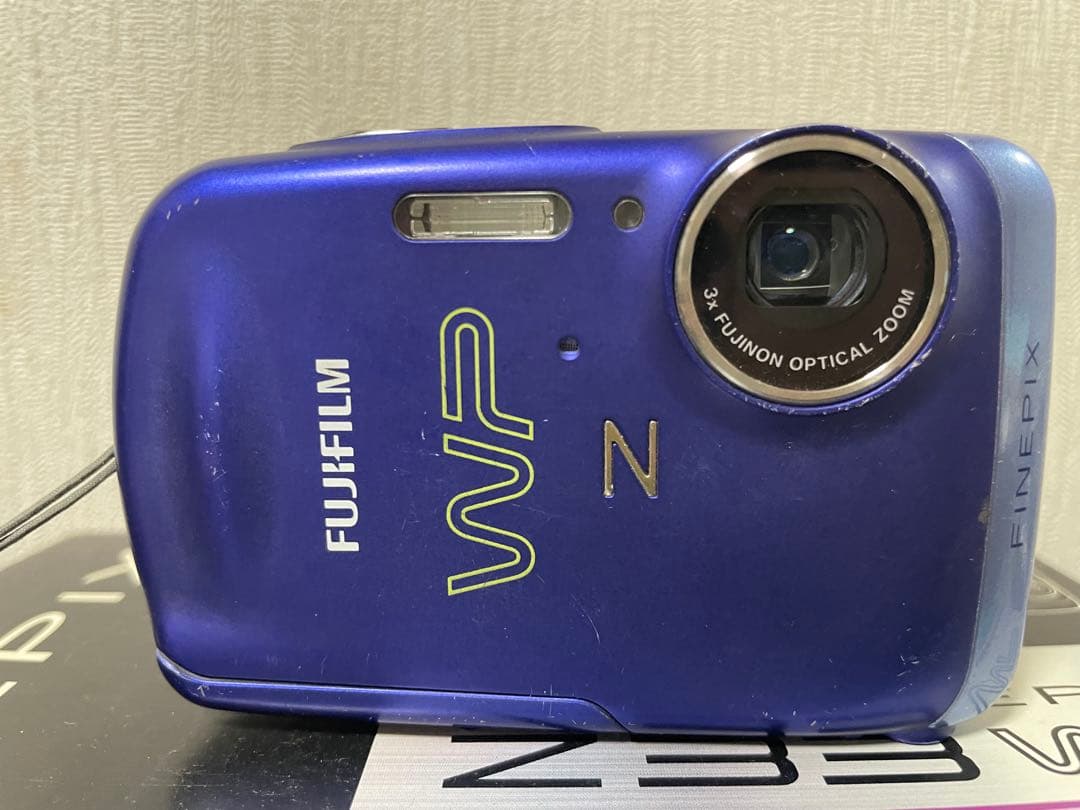 Fujifilm FinePix Z33 WP コンパクトデジタルカメラ