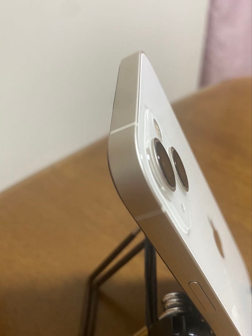 Apple iPhone13 スターライト