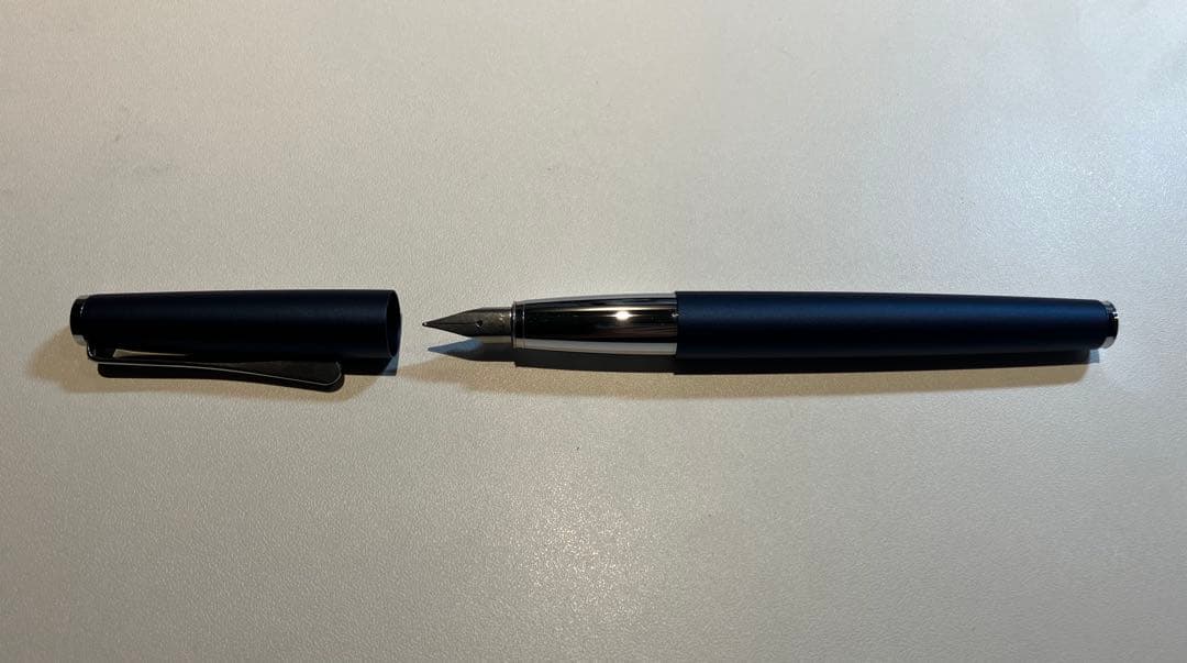 LAMY studio 万年筆 imperial blue