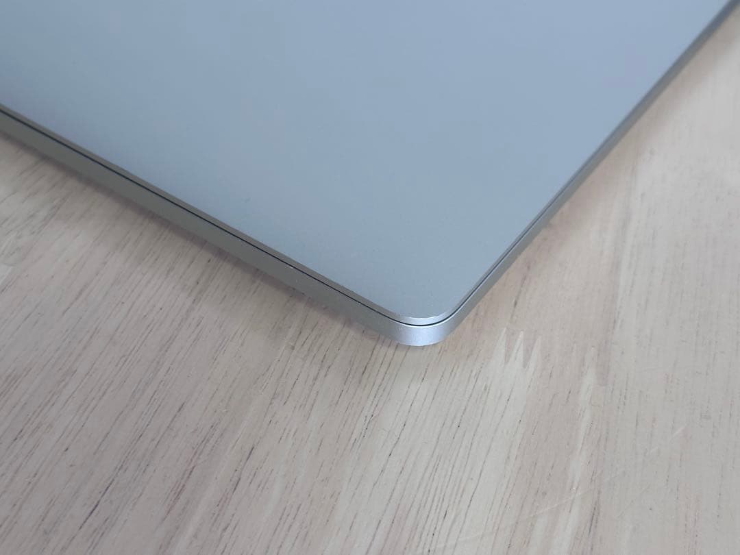 動作品MacBook Pro2019 16インチCore i9•16GB•1TB
