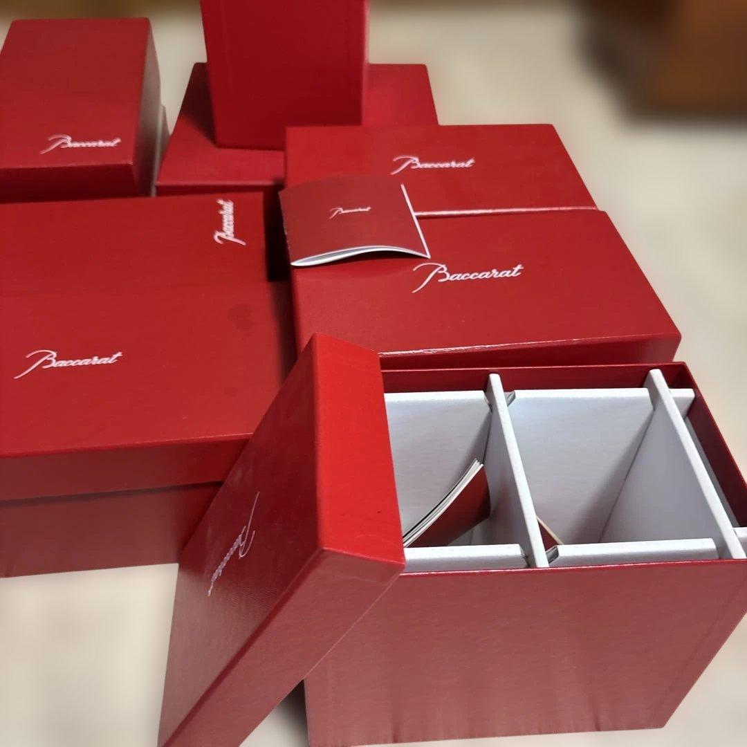 Baccarat 赤いギフトボックスセット9個とオマケ２個