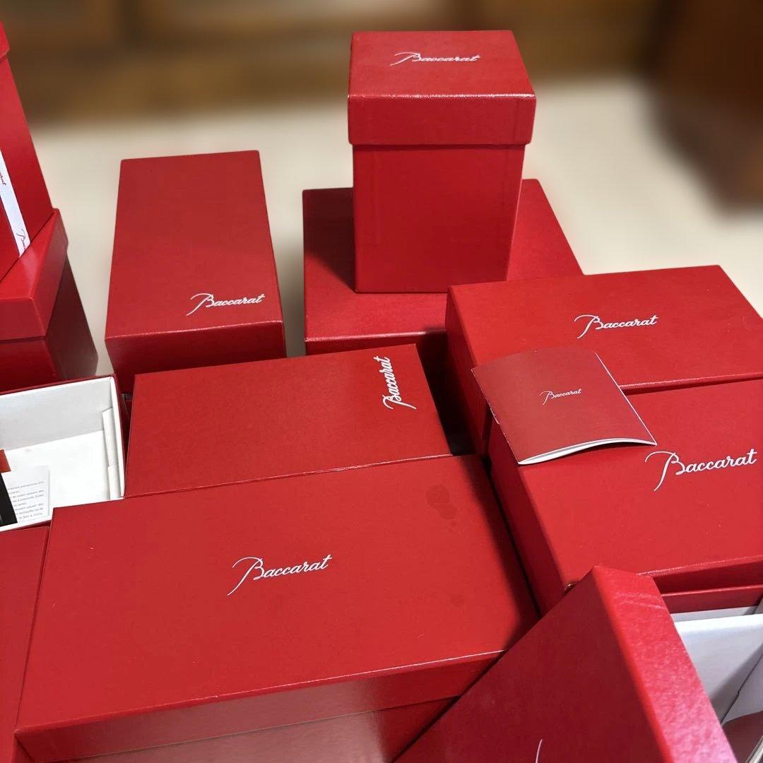 Baccarat 赤いギフトボックスセット9個とオマケ２個