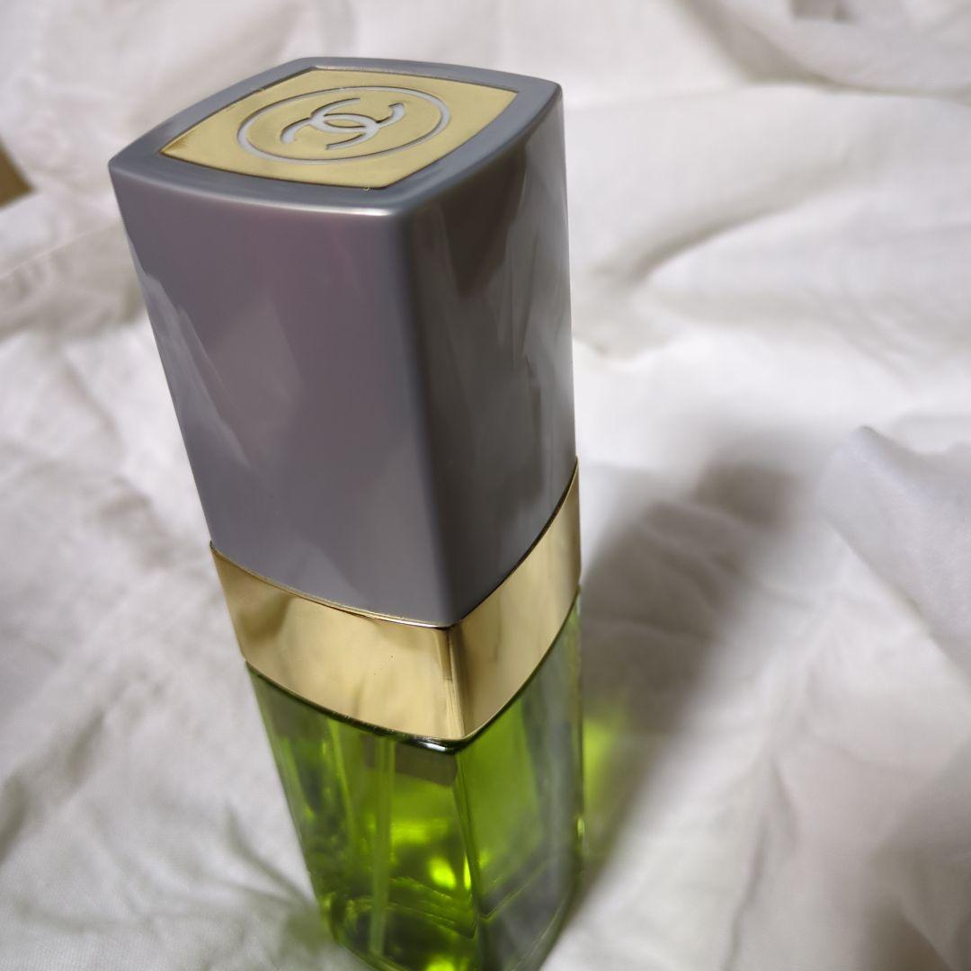 CHANEL Eau de Toilette N°19 vintage