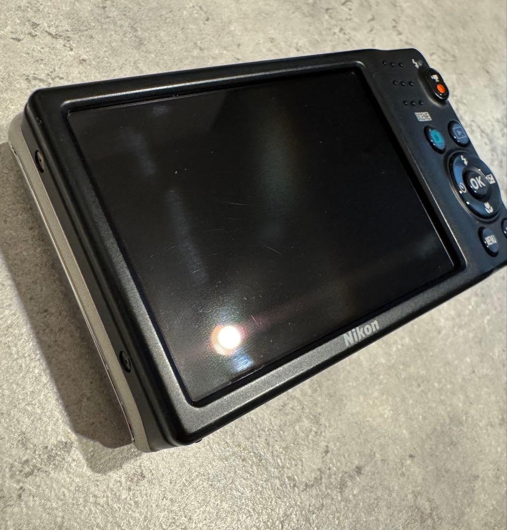 美品＊NICON COOIPIX L26 シルバー