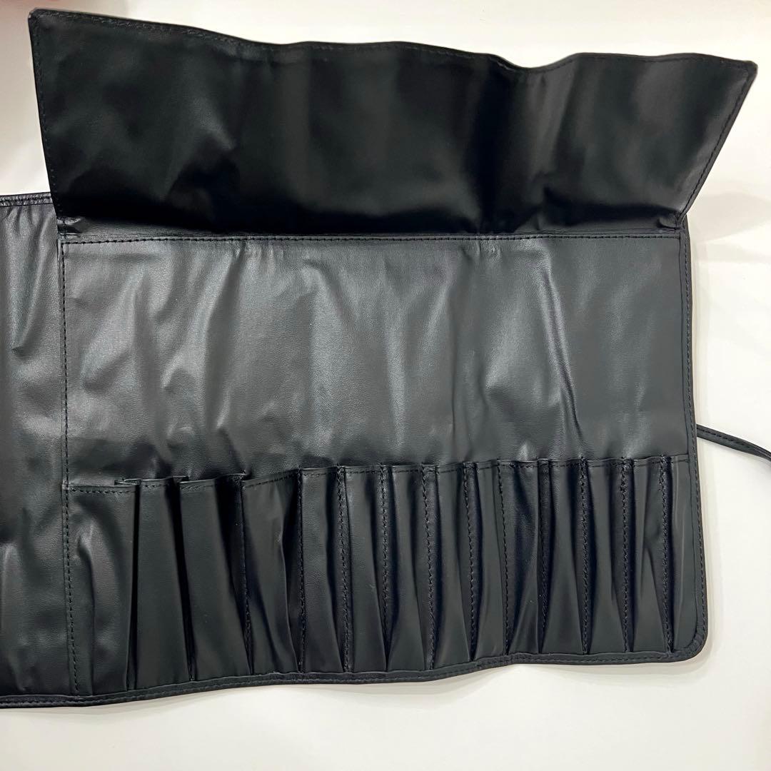 【廃番品 未使用】shu uemura ブラシケース14 コスメケース
