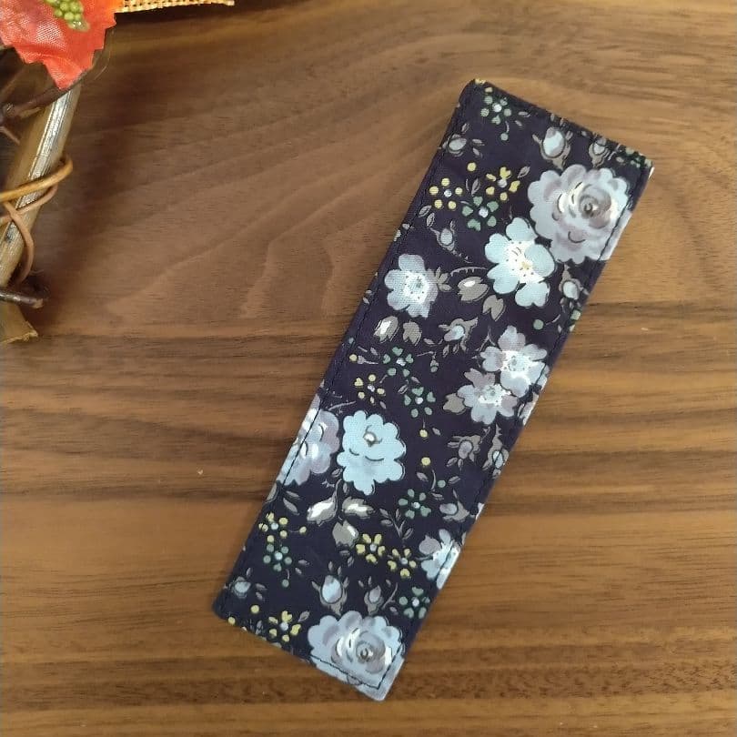 しおり　ブックマーカー❁フェリシテ　リバティプリント使用　ハンドメイド