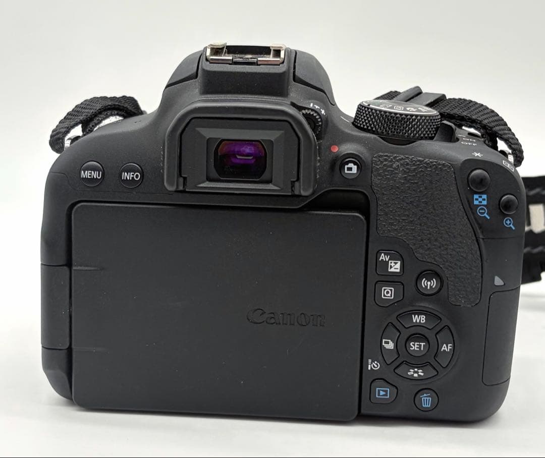 Canon デジタル一眼レフ　EOS Kiss X9i ボディ+レンズ18-55