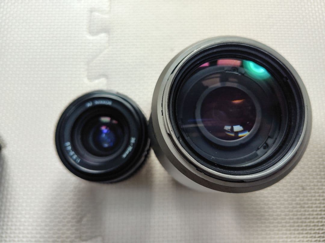Nikon D70 デジタル一眼レフカメラ とAF35-70 AF70-300