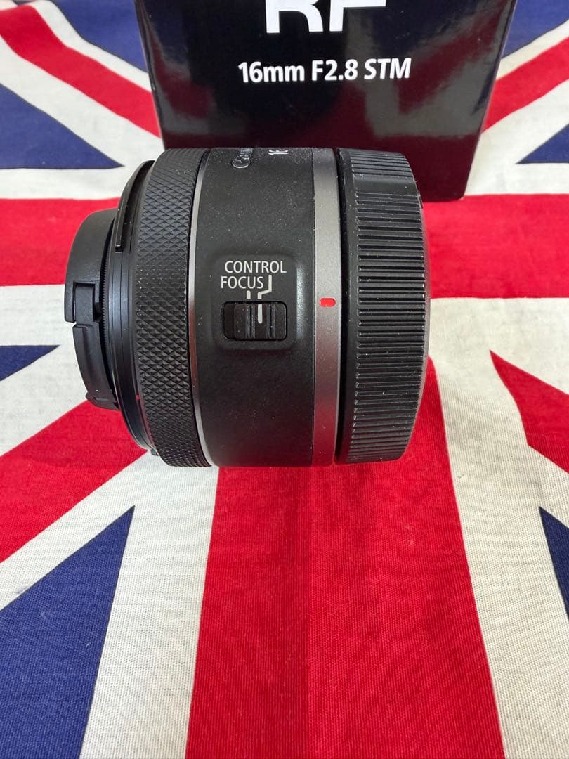 キヤノン　RF16mm F2.8 STM