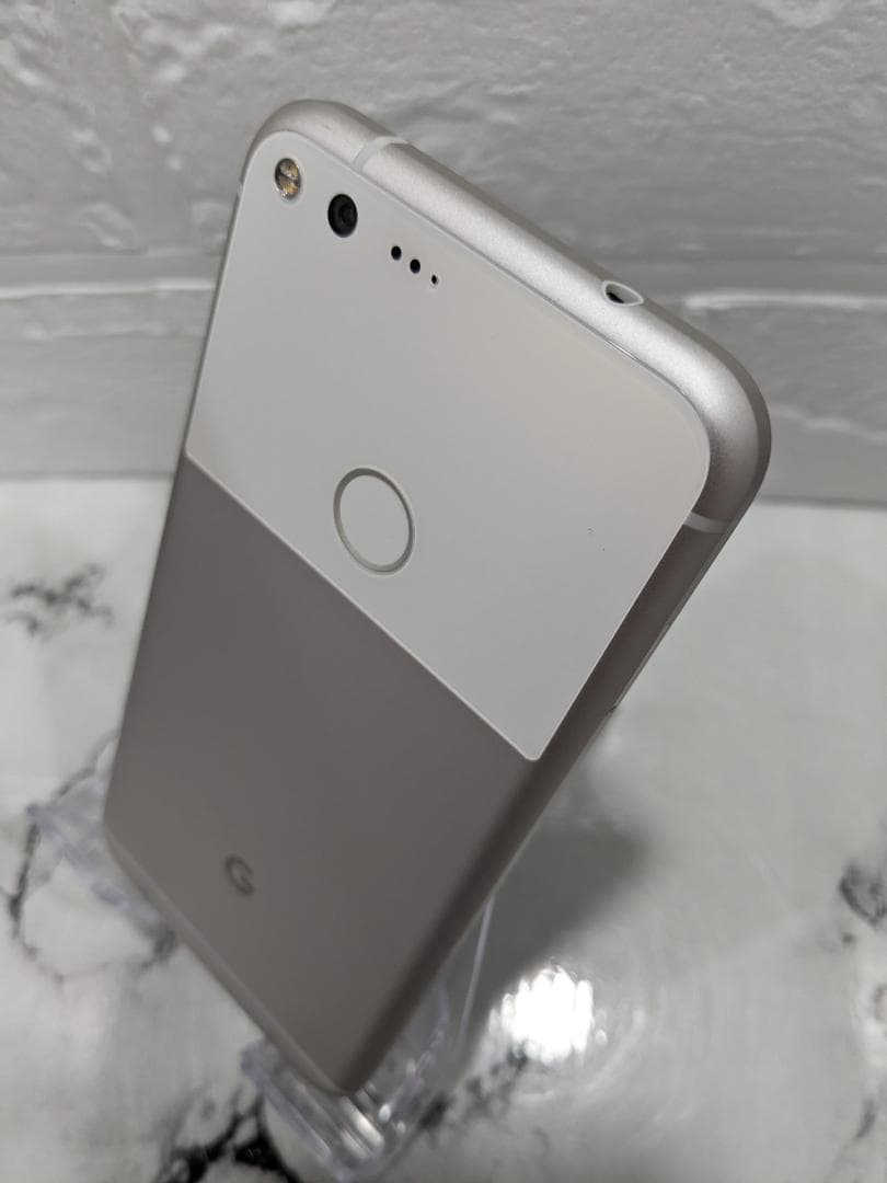 04【白】★特価★Google Pixel XL初代 128GB（日本未発売）