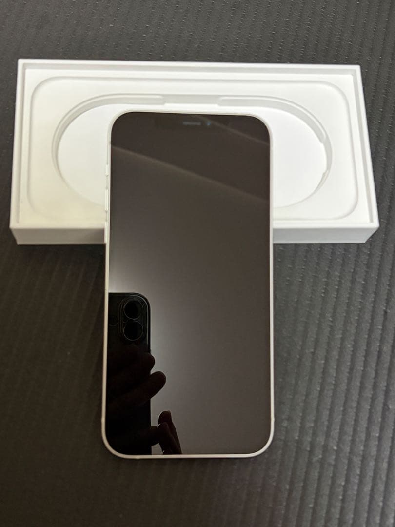 【超美品】iPhone12 128GB ホワイト本体 SIMフリー【箱付き】