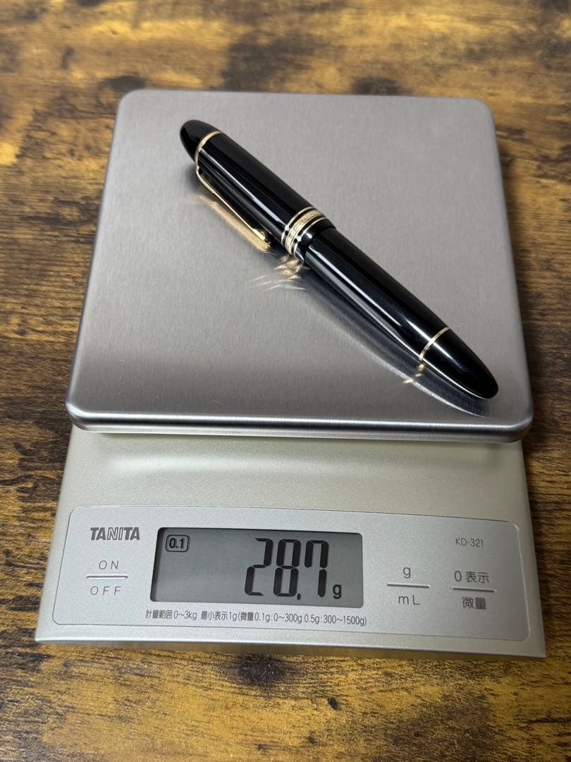 新品未使用　1960年- 18C 三帯 エボナイト芯　モンブラン　万年筆　M