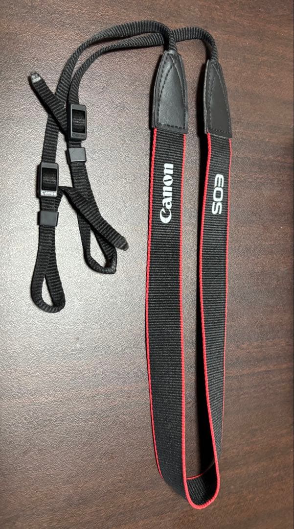Canon EOS Kiss M2 ダブルレンズセット・純正電池パック２個付