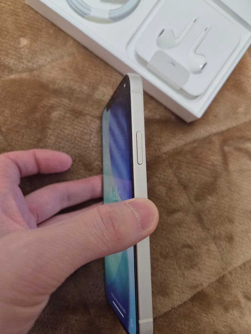 iPhone12　128kb