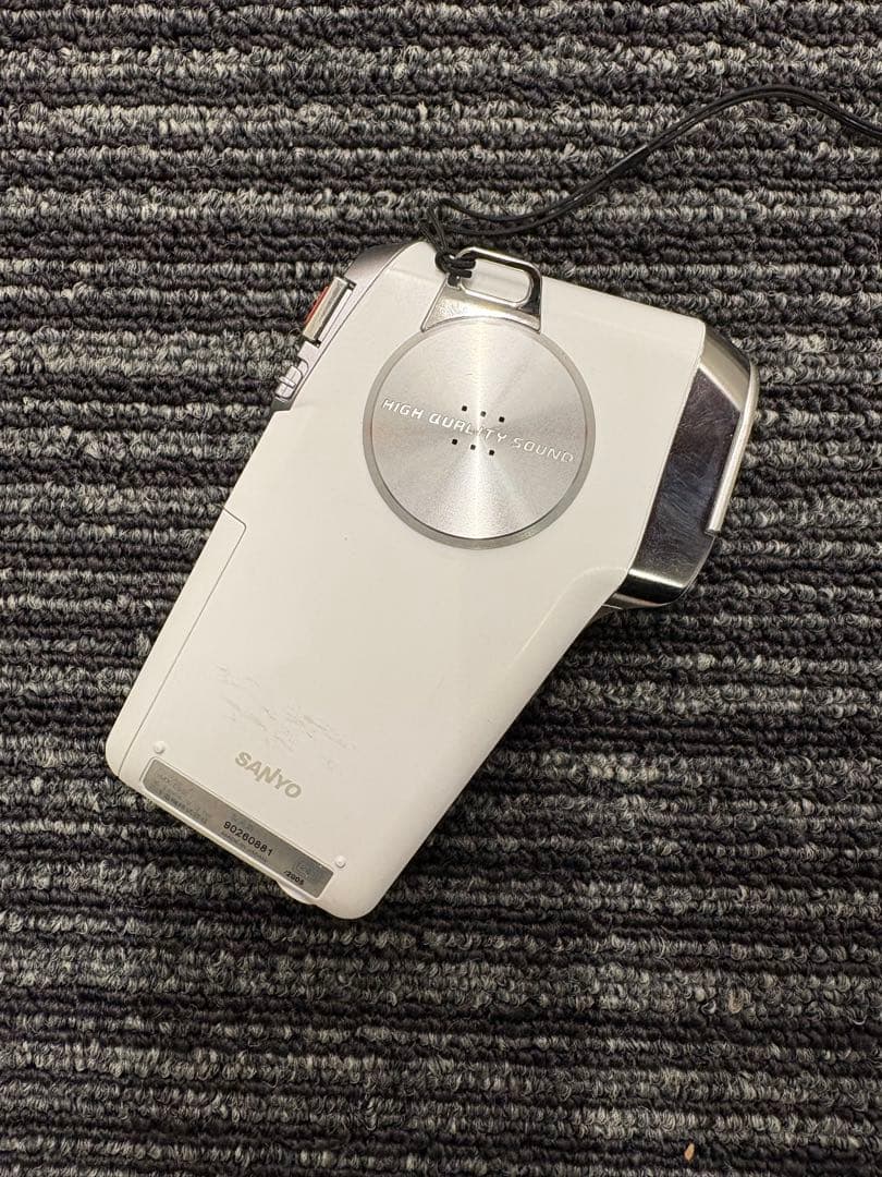 【美品】サンヨー SANYO Xacti DMX-C5 ビデオカメラ 動作品 白