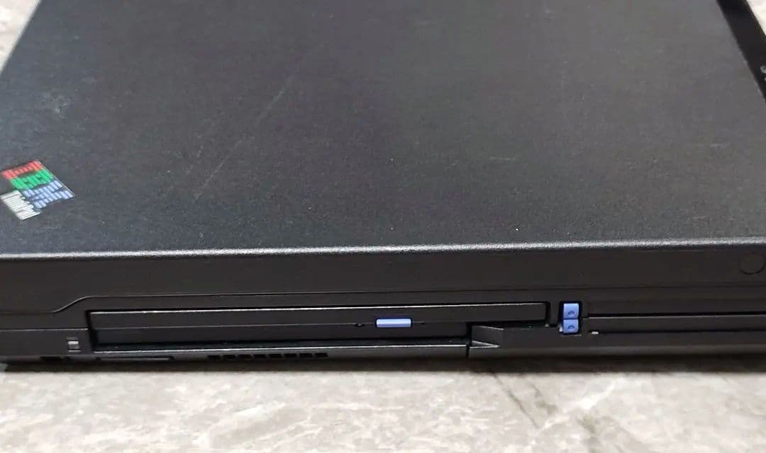 IBM ThinkPad A30　ノートパソコン