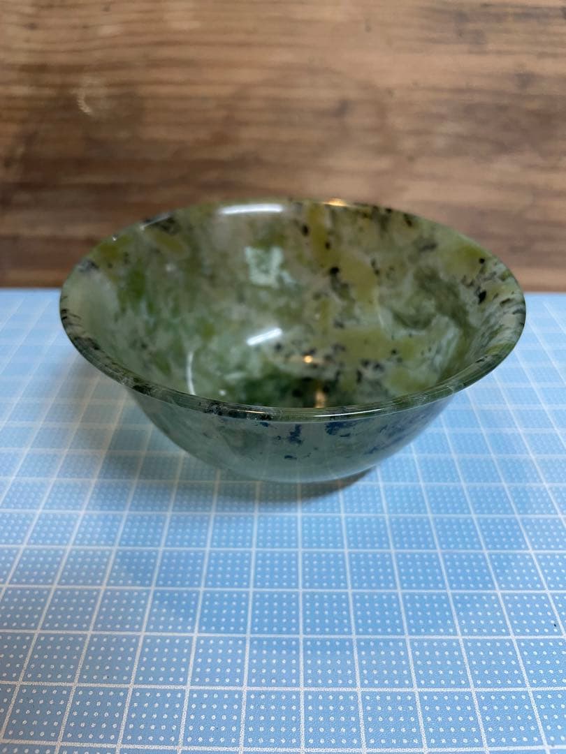 碗【m1604 玉石　翡翠 ヒスイ　茶器　中国工芸　天然石 アンティーク】