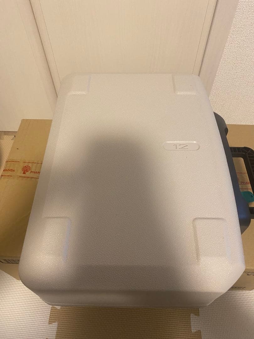 SentrySafe キャッシュボックス ホワイト　耐火金庫ポータブル6.2キロ