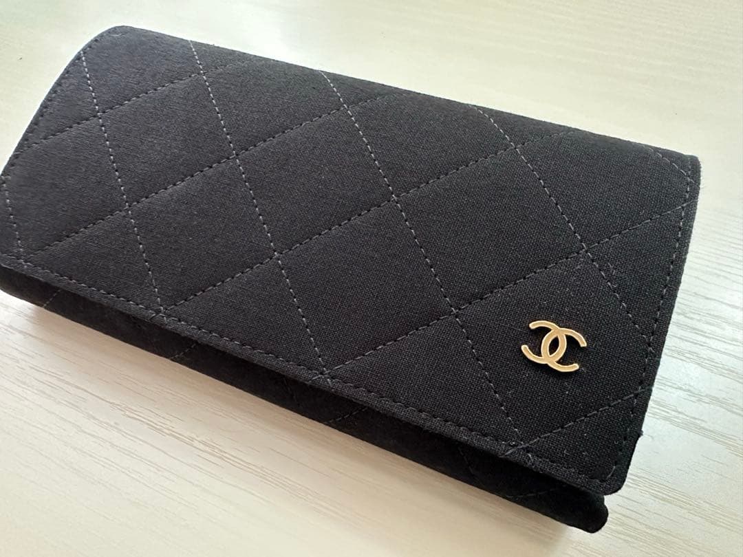 CHANEL ブラック メガネケース キルティング