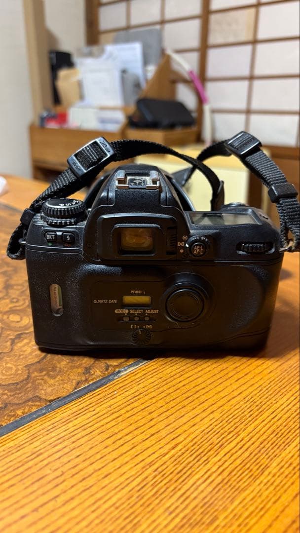 Nikon F80 フィルム一眼レフカメラ Tamronレンズ付き