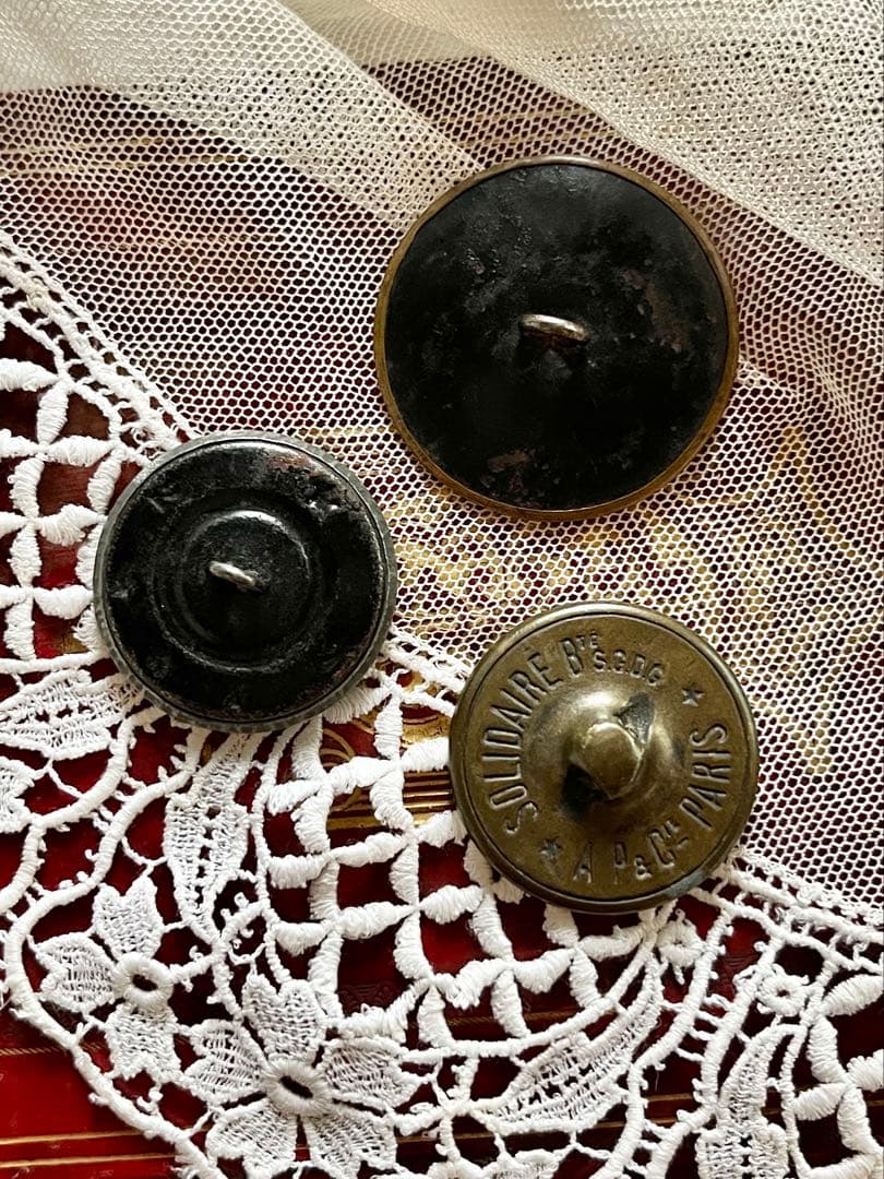 ◆SALEフランスアンティーク｜超希少ボタン黒ブラックパリ花鳥真鍮メタル彫刻金属