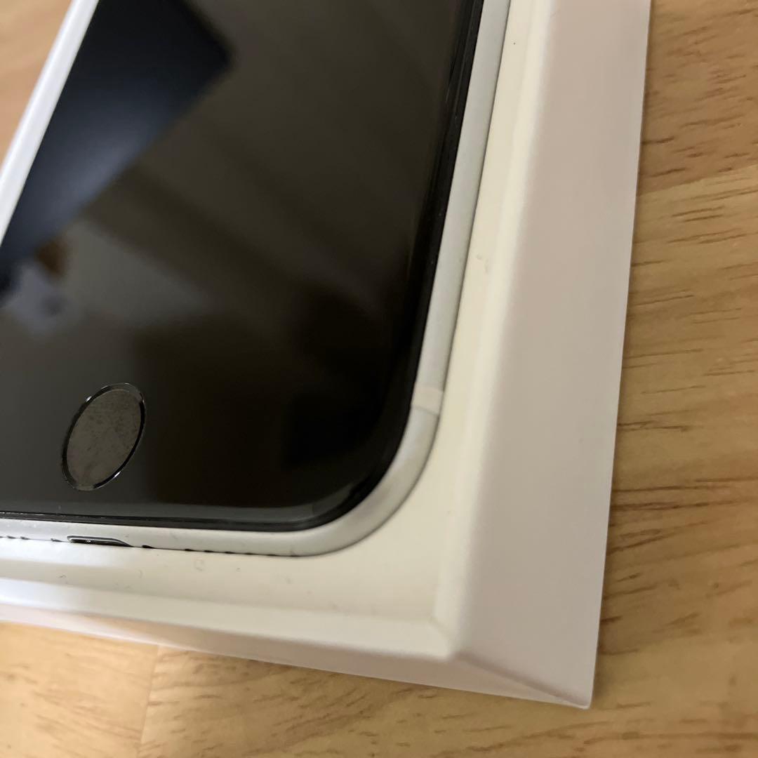 iPhone SE (第2世代) ホワイト64GB 本体