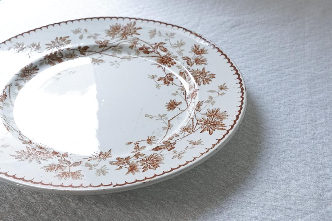 フランス　クレイユモントロー　MIGNARDISE　デザート皿　21cm　①