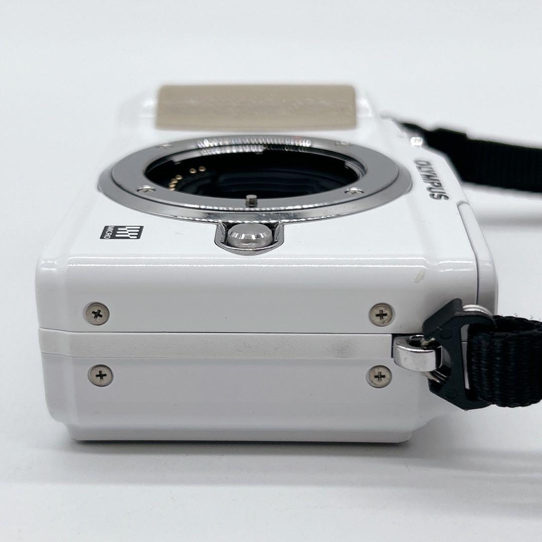 OLYMPUS PEN Lite E-PL2 ボディ ホワイト ミラーレス一眼