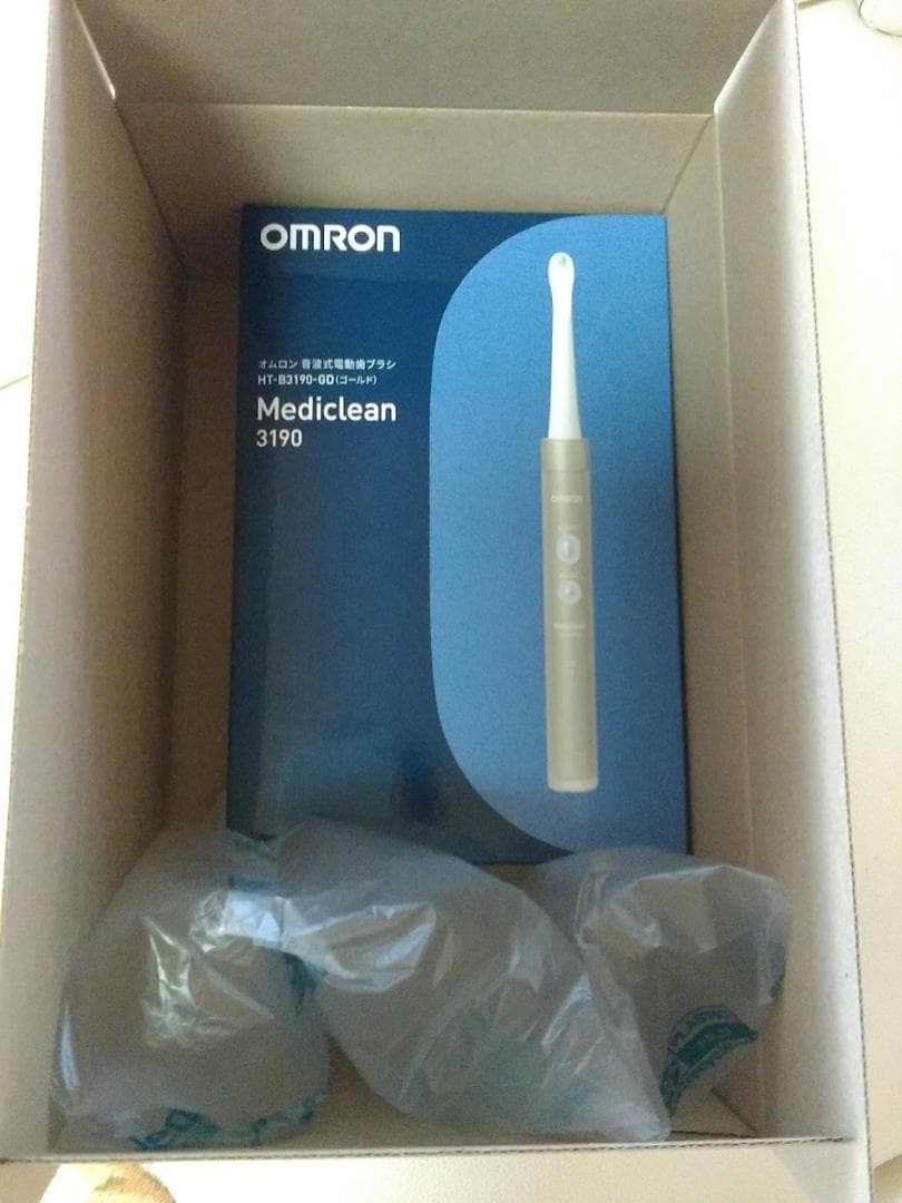 ☆新品☆未開封品☆オムロン音波式電動歯ブラシ【HT-B3190-GD 】ゴールド