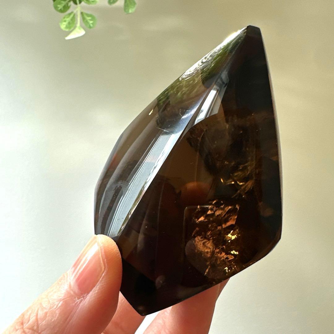 スモーキー　虹　フリーフォーム　256.4g 透明感　色濃いめ　煙水晶