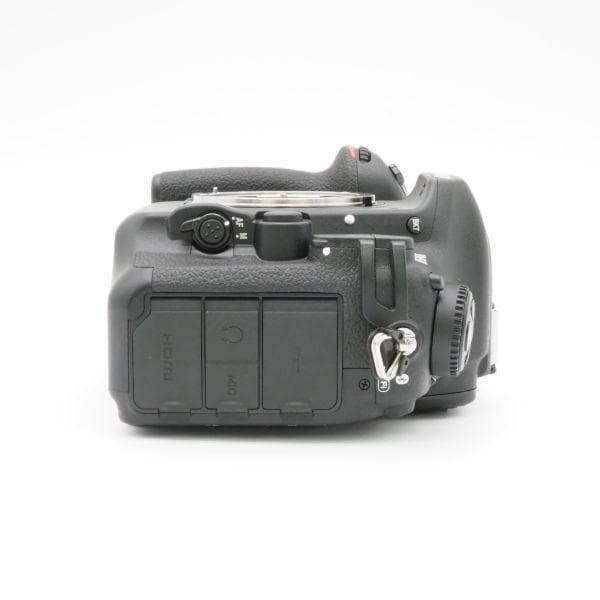 ショット数8,935！元箱付き！■ほぼ新品■Nikon D500