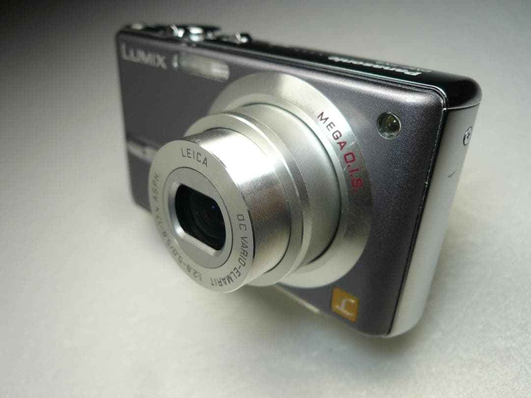 LUMIX★DMC-FX9⭕️安心の実働品⭐️スレや小傷有ります★珍しいグレー色