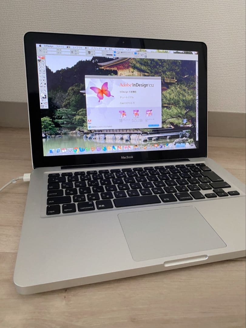 【貴重】MacBook 13インチ