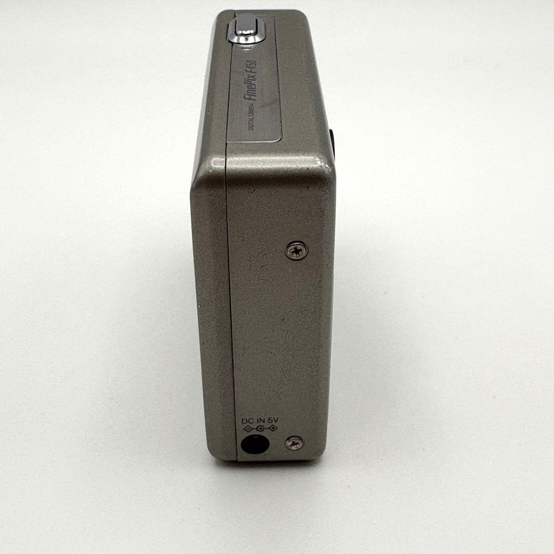 【動作品】FUJIFILM FinePix F450 コンパクトデジタルカメラ
