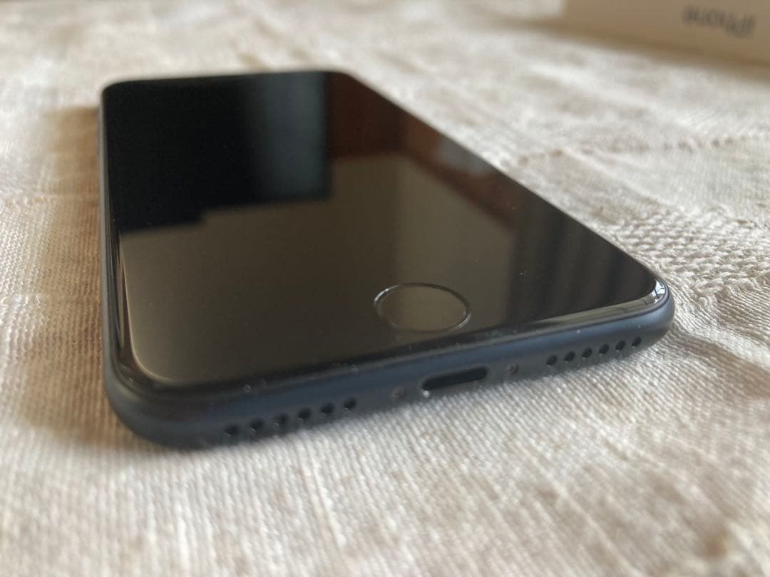 iPhone 第3世代　ミッドナイト　64G SIMフリー　バッテリー100%