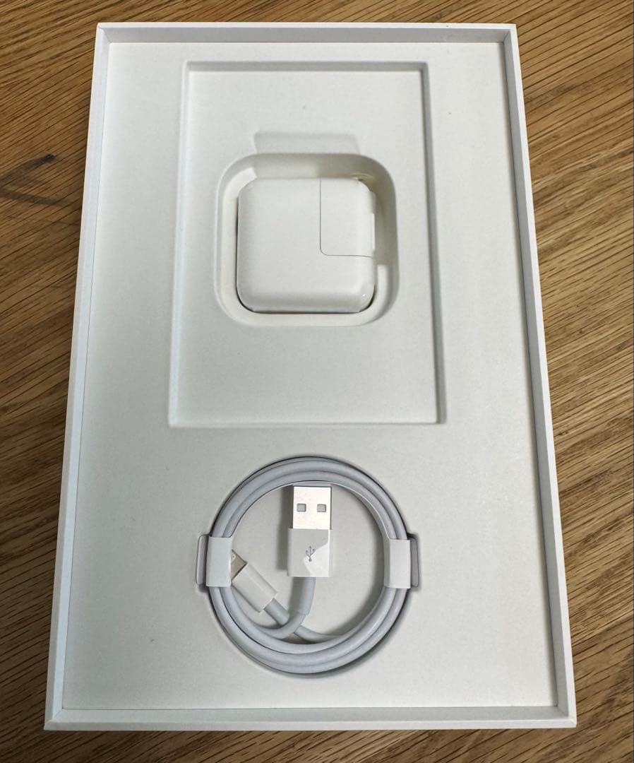iPad mini Wi-Fi + Cellular 64GB 画面割れ