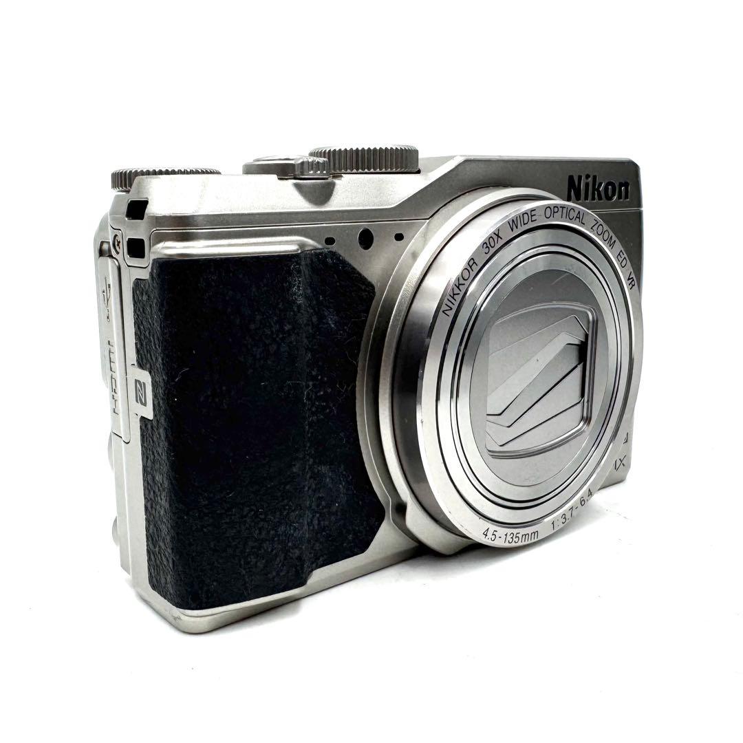 動作良好 NIKON COOLPIX S9900 ニコン シルバー コンデジ