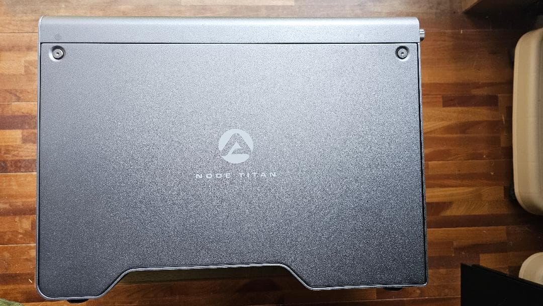 AKiTiO Node Titan 外付けグラボ eGPUケース