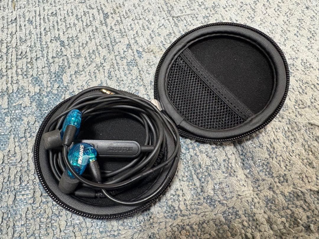 【11月購入/正規品】SHURE SE215 Special Edition