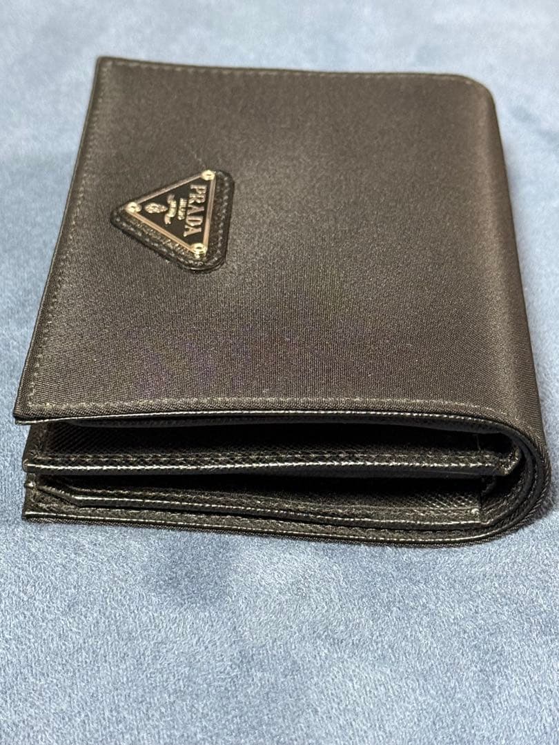 PRADA ブラック ナイロン折りたたみ財布
