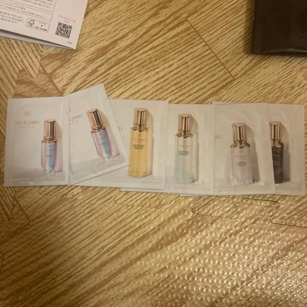 クレ・ド・ポー ボーテ　セラムラフェルミサンＳ ｎ (レフィル)40g サンプル