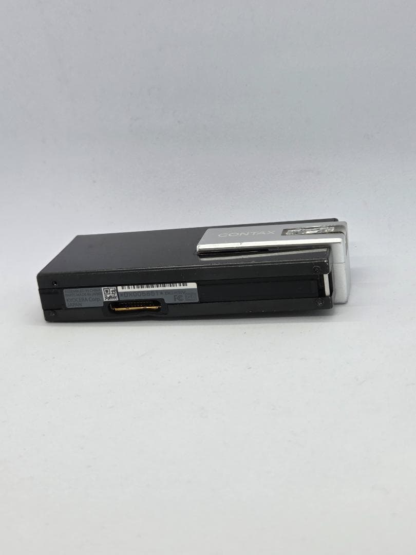 【新品バッテリー＆充電器付】CONTAX i4R ブラック デジタルカメラ