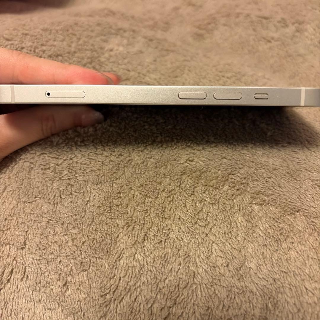 iPhone１３　スターライト
