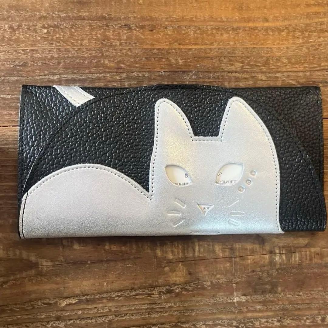 新品未使用　猫デザイン 長財布　CHIGRACCI ニャレット