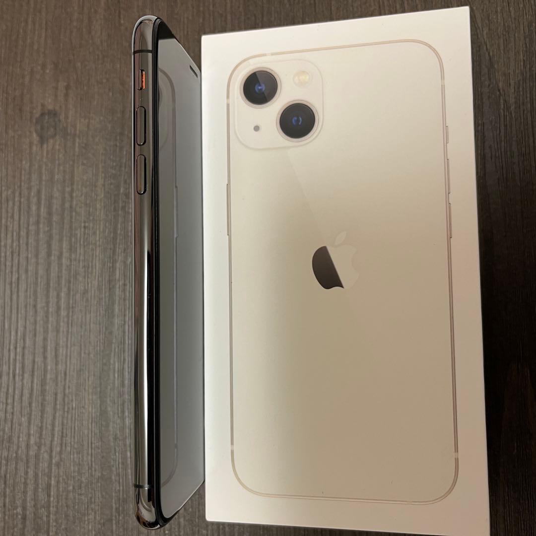 【全体美品】iPhone Xs スペースグレイ 64GB（SIMフリー）