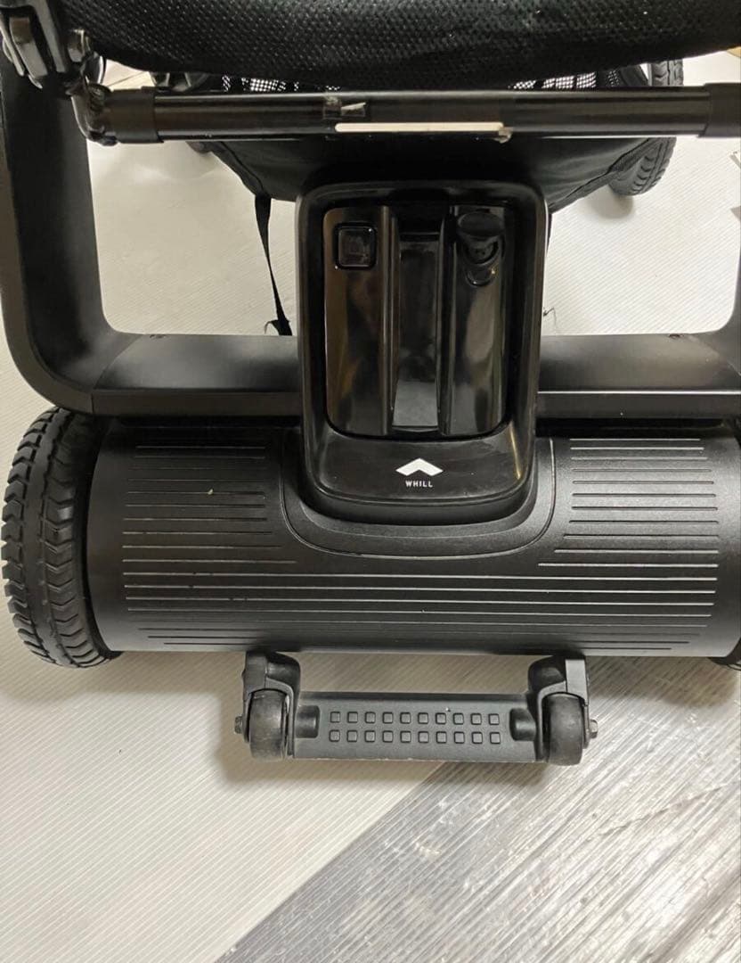 WHILL Model F 電動車椅子 ウィル　レッド