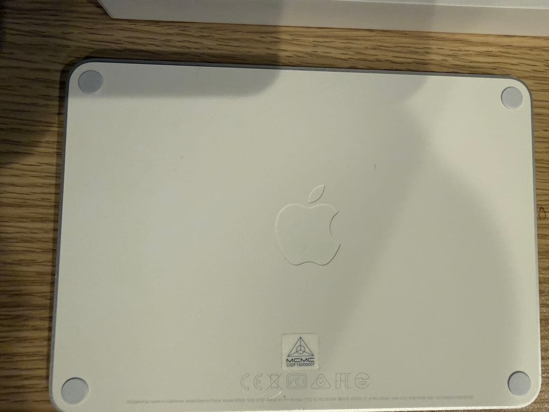 Apple Magic Trackpad A1535 ホワイト